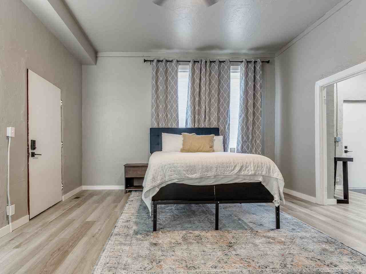 Gray Multi Unit - Photo 4 of 34