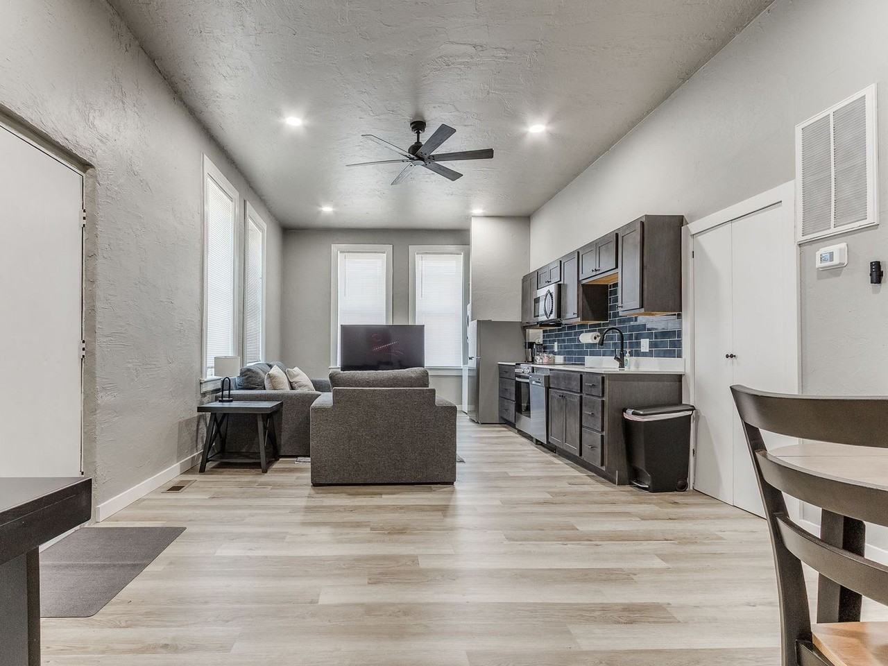 Gray Multi Unit - Photo 7 of 34