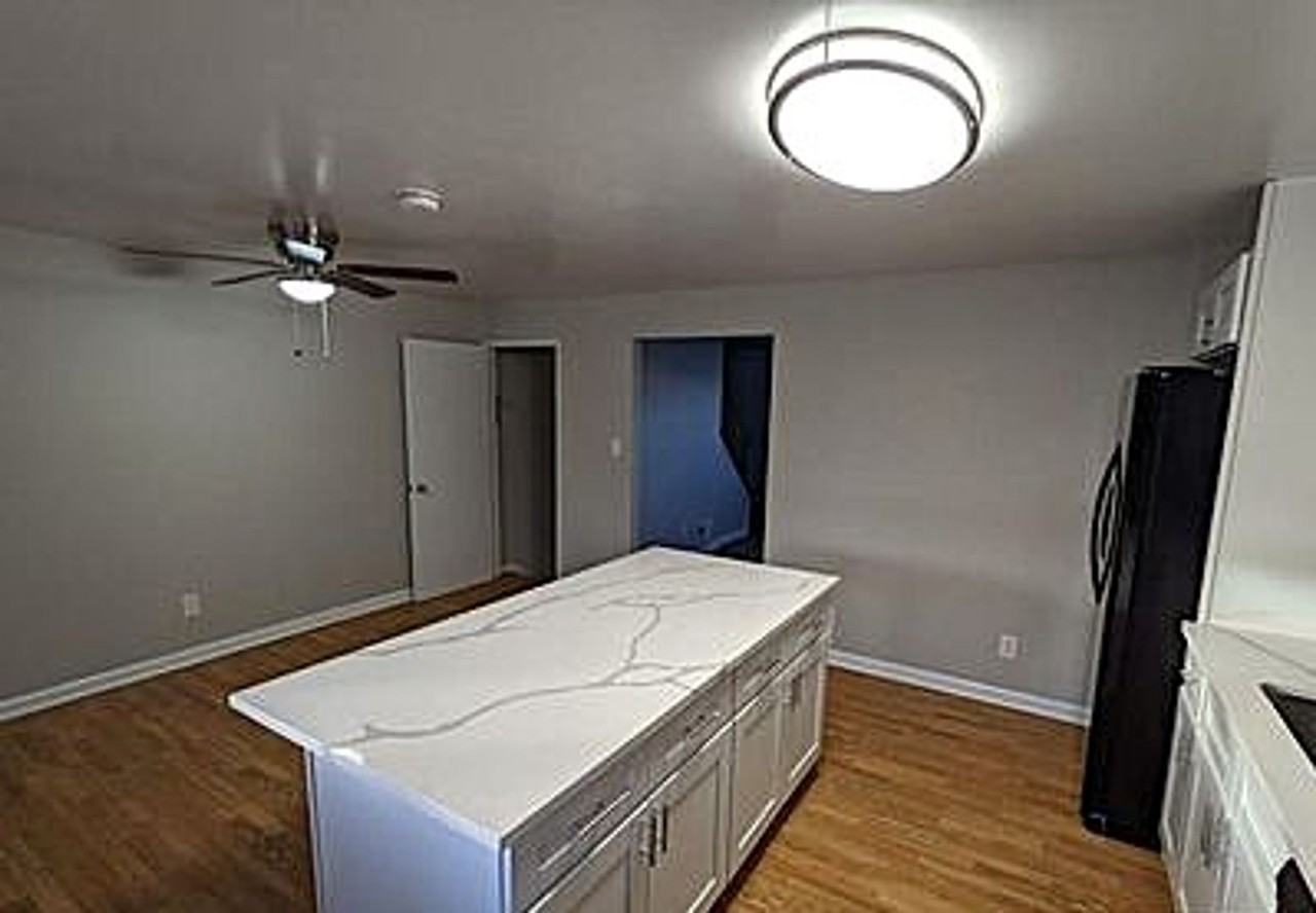 7875 Kavanagh Rd - Photo 2 of 21