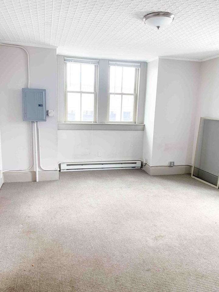 7 Old South St - Photo 3 of 7