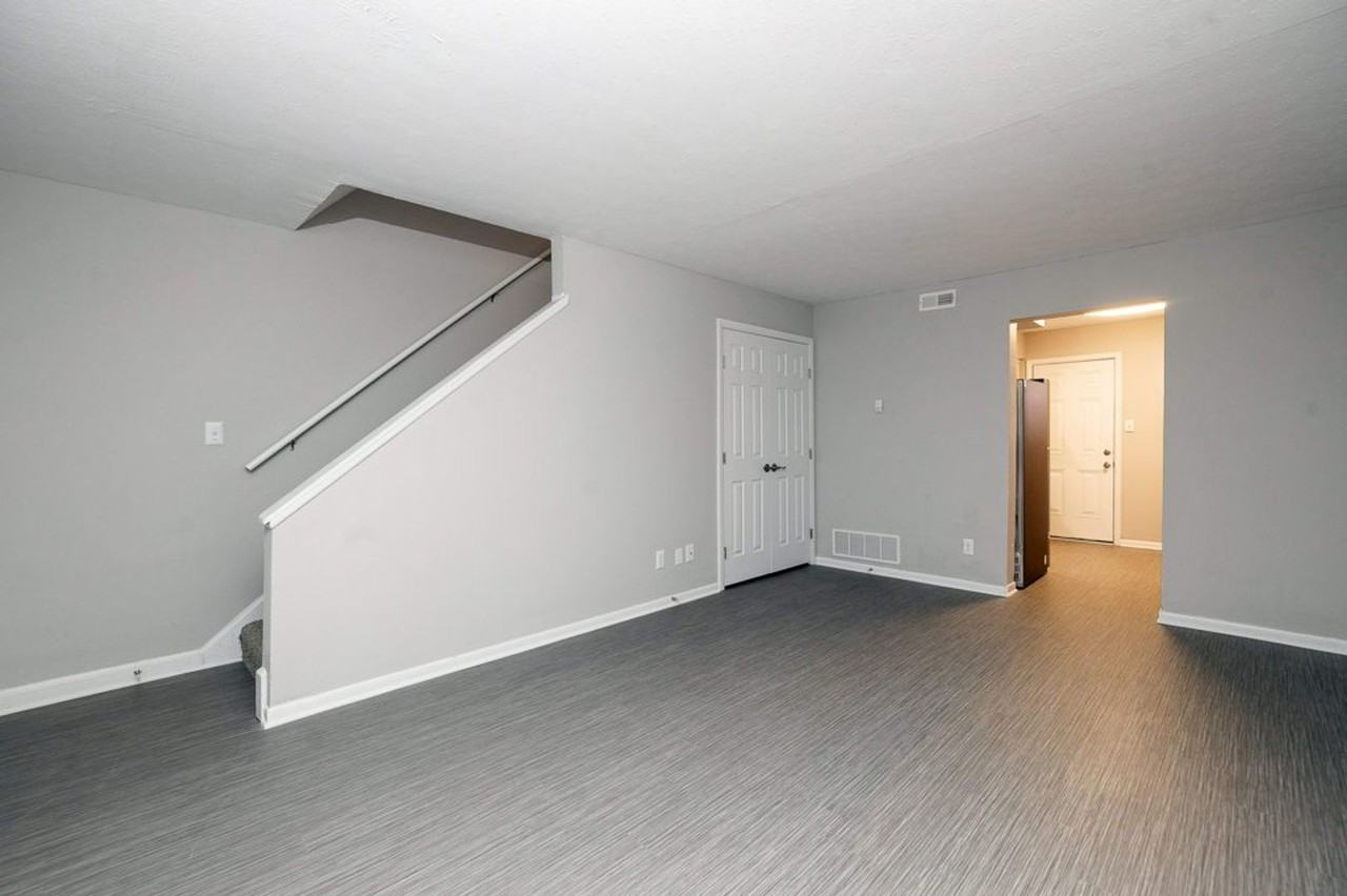 4187 Beechwold Dr - Photo 6 of 13