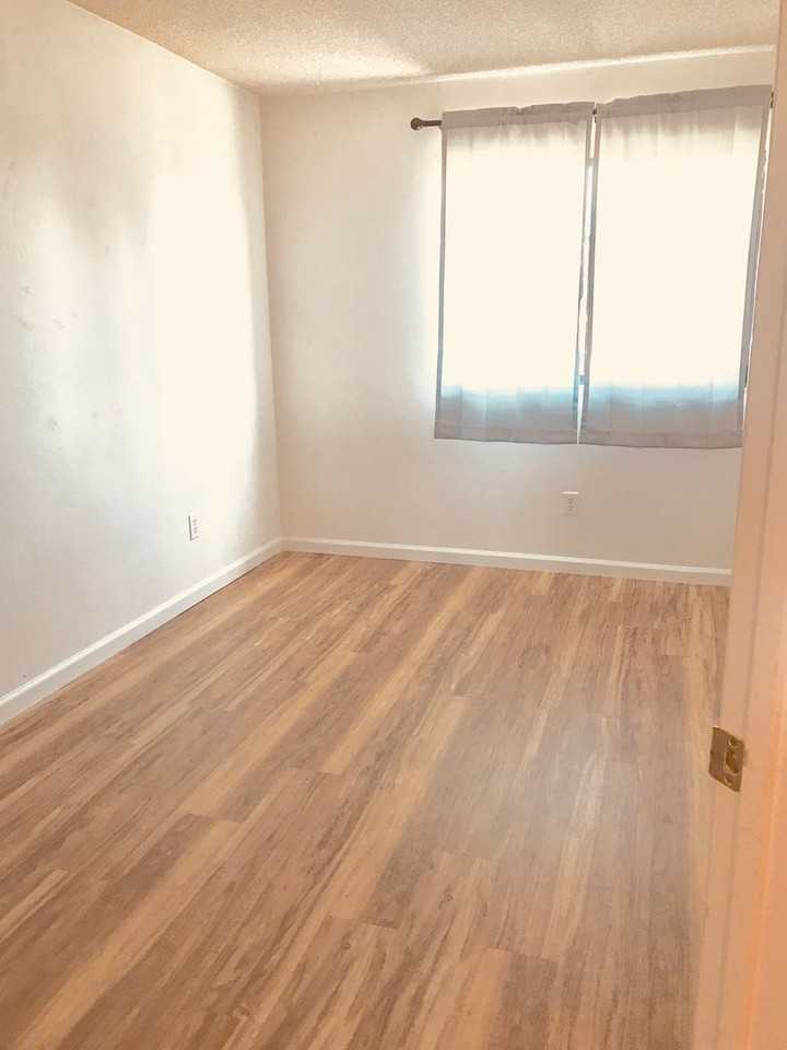 1412 Muir Pl - Photo 7 of 9