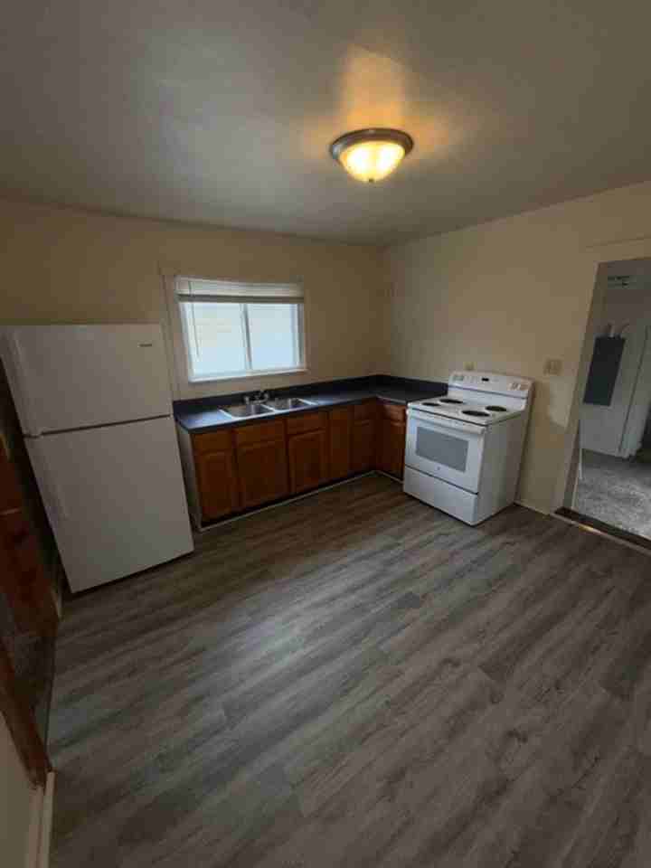 1813 Jeanette Ave - Photo 7 of 8