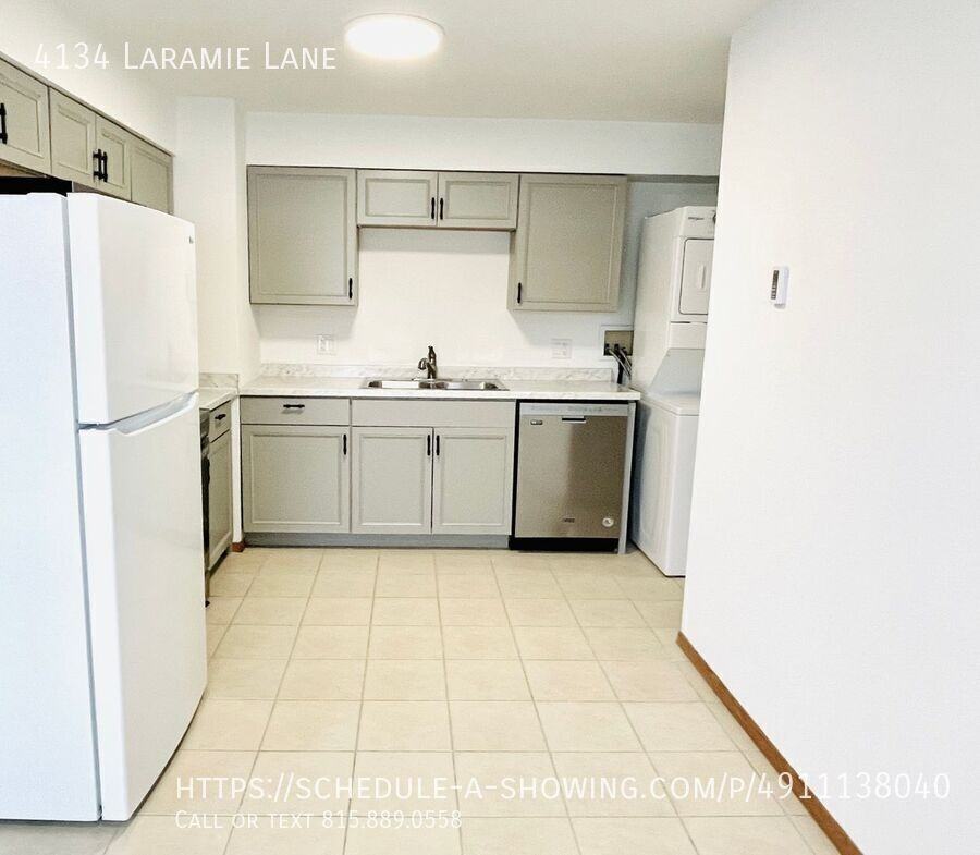 4134 Laramie Ln - Photo 4 of 32