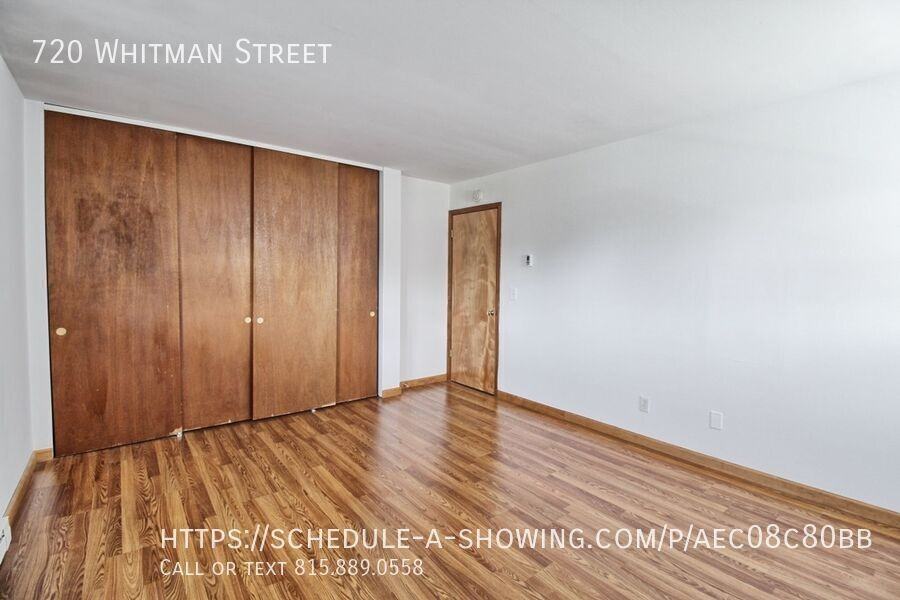 720 Whitman St - Photo 5 of 10