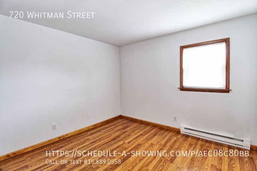 720 Whitman St - Photo 7 of 10