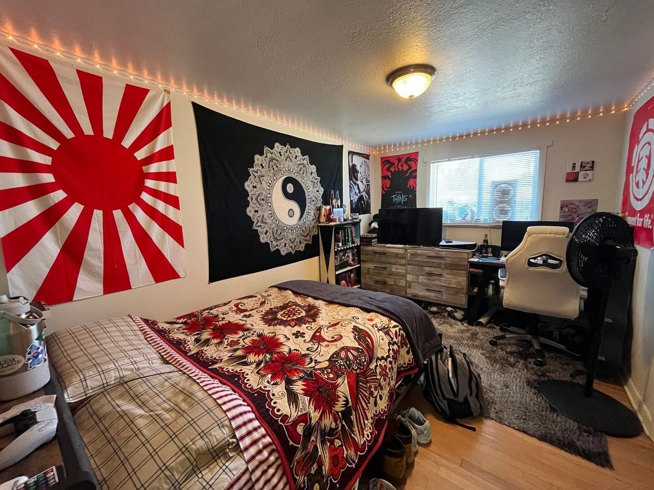 220 Bishop St - Photo 5 of 12