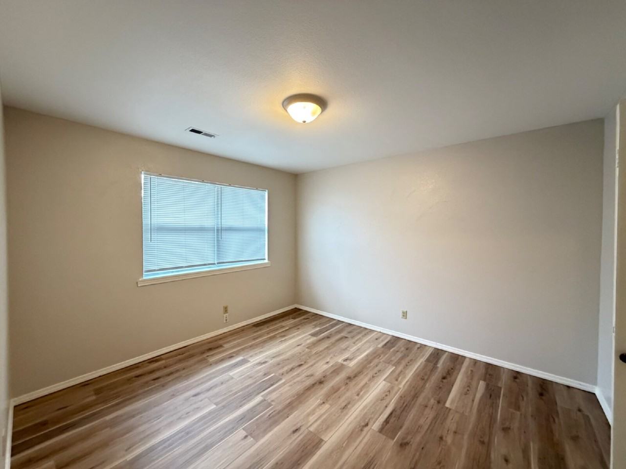 428 Kays Ln - Photo 7 of 14