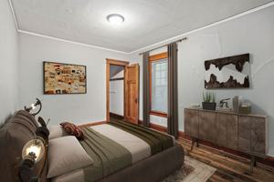 featured image of 3028 N Oakland Ave