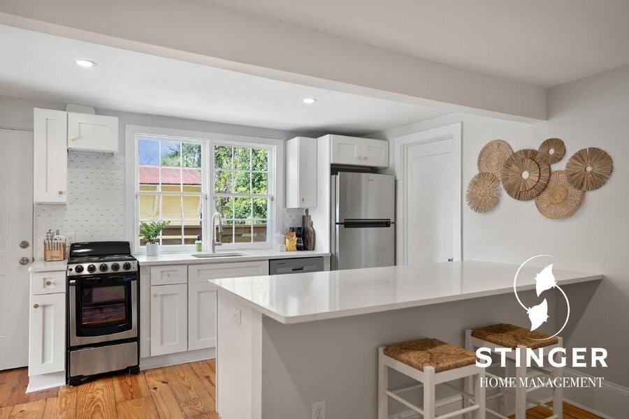 606 Carteret St #2 - Photo 3 of 14