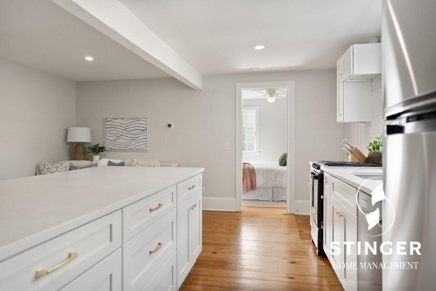 606 Carteret St #2 - Photo 4 of 14