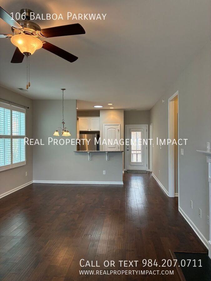 106 Balboa Pkwy - Photo 3 of 24