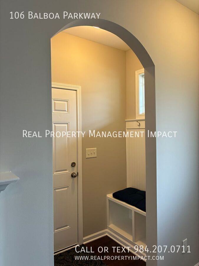 106 Balboa Pkwy - Photo 6 of 24