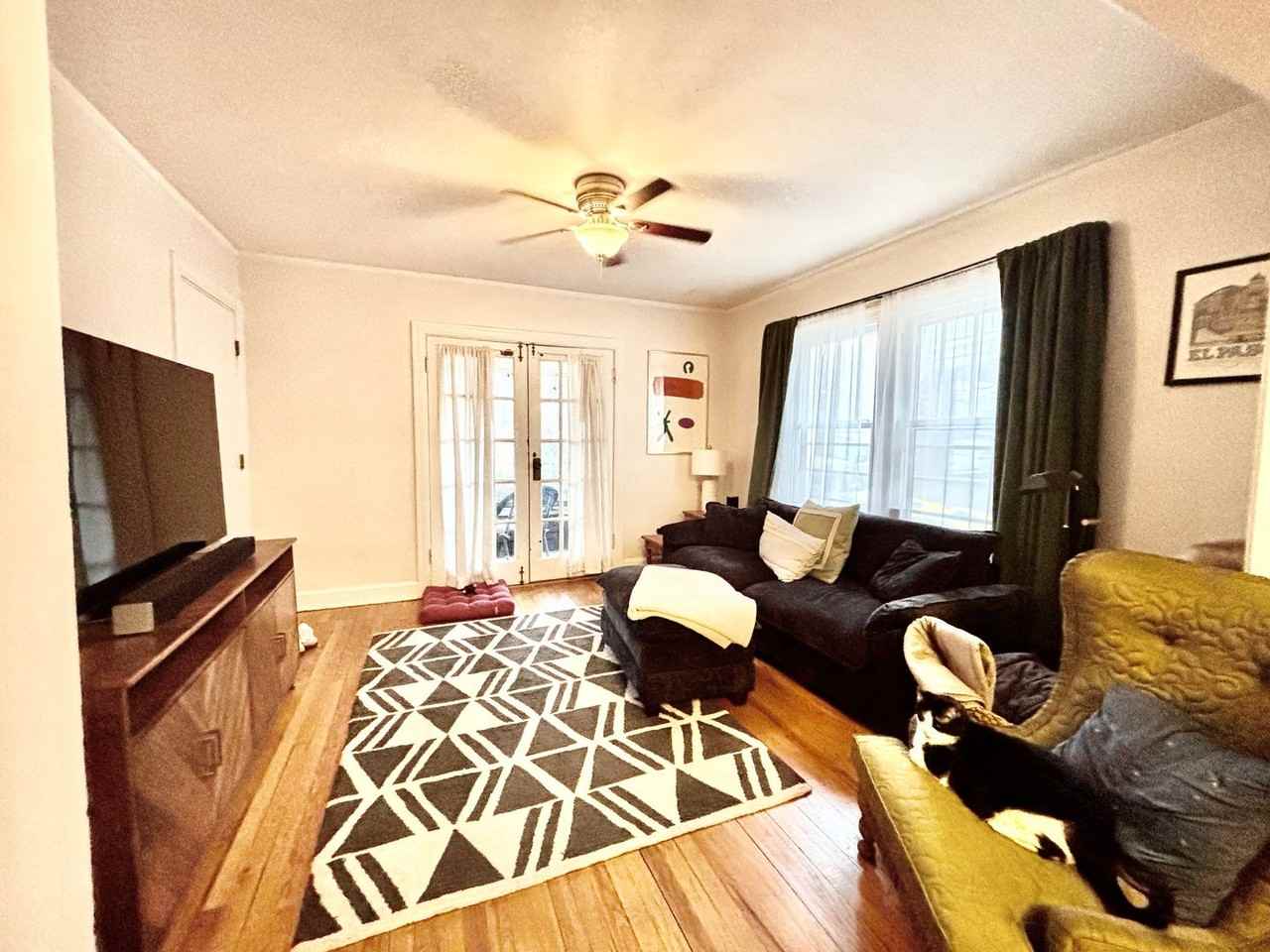 5106 Baltimore Ave - Photo 3 of 12