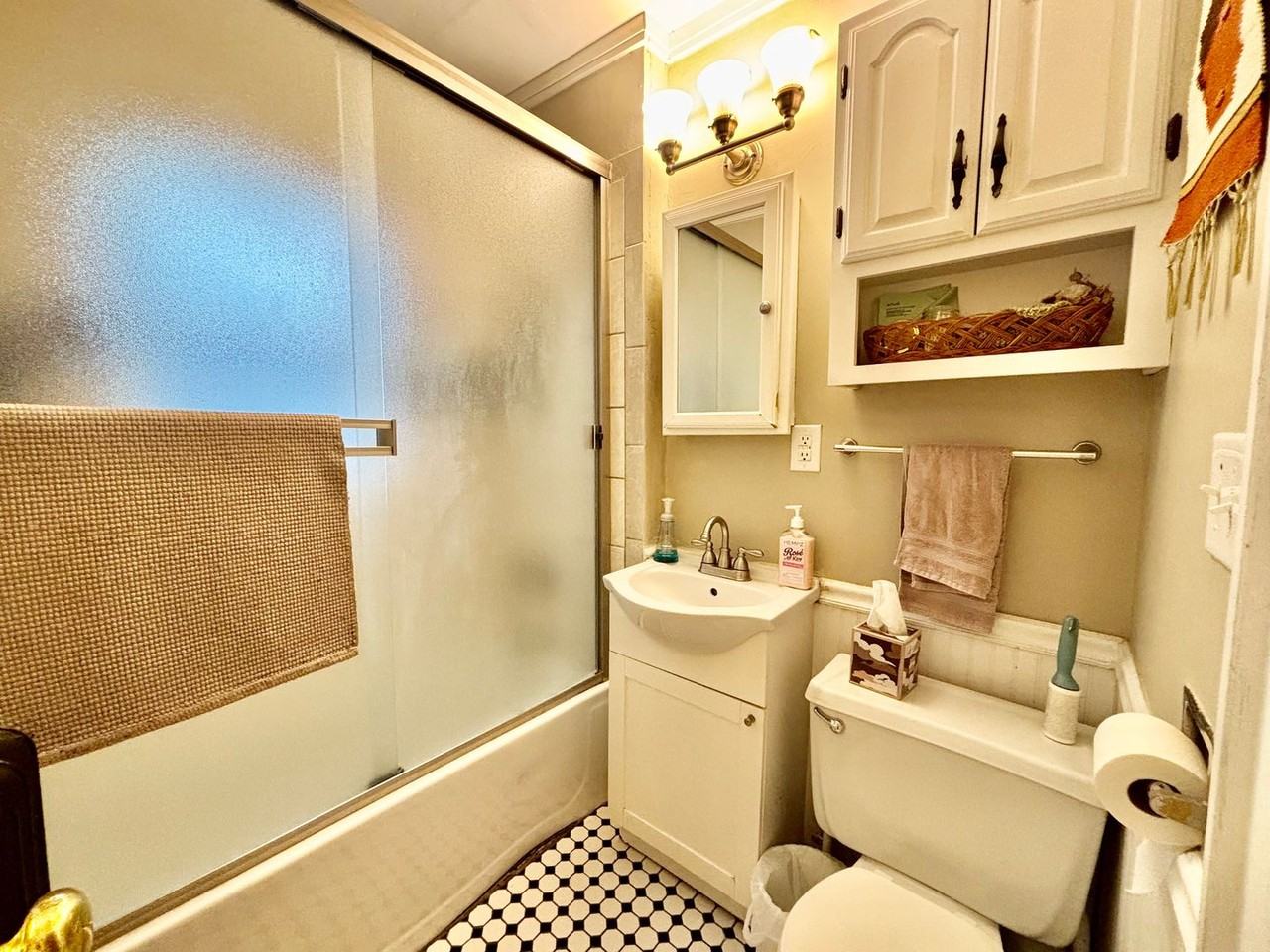 5106 Baltimore Ave - Photo 6 of 12