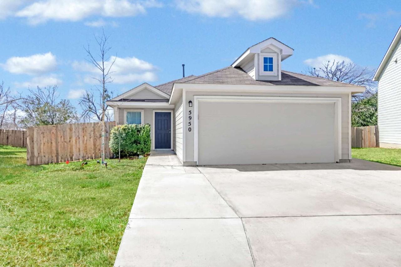 5950 Lady Ln - Photo 2 of 26