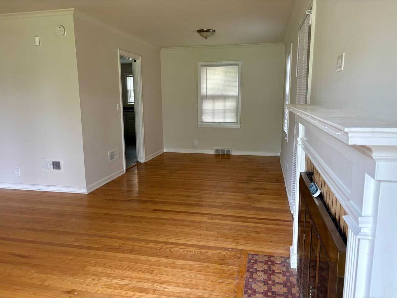 4208 Poppleton Ave - Photo 5 of 11