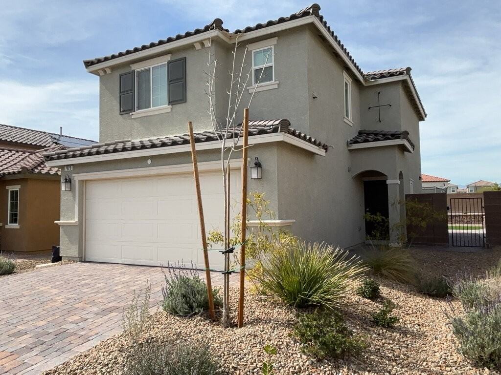 7023 Wildhorse Creek St - Photo 3 of 35