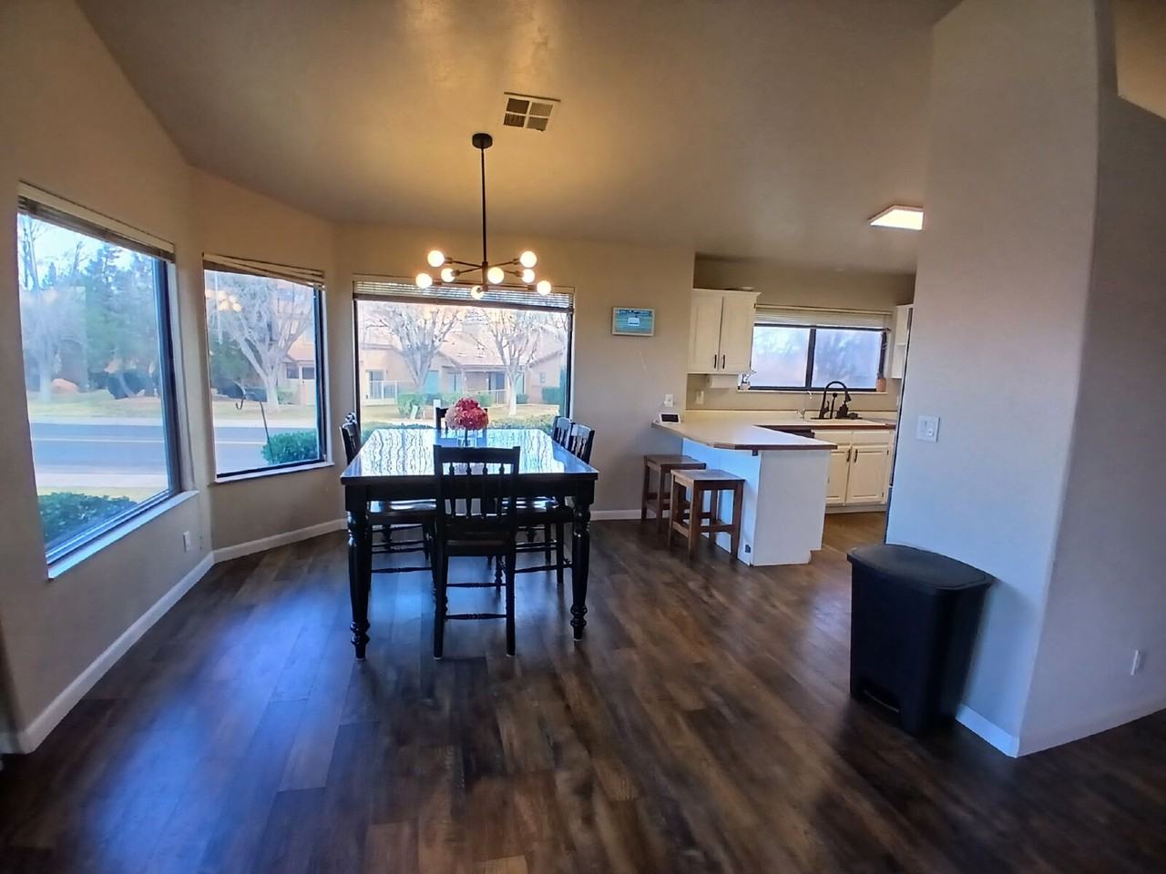 866 W 680 N - Photo 7 of 19