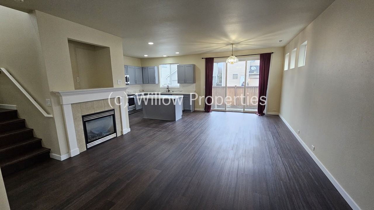 6753 Park St E - Photo 2 of 11