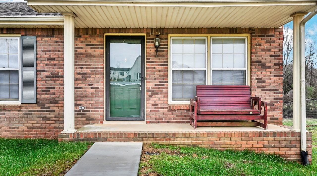 2548 Memorial Drive Ext - Photo 2 of 34