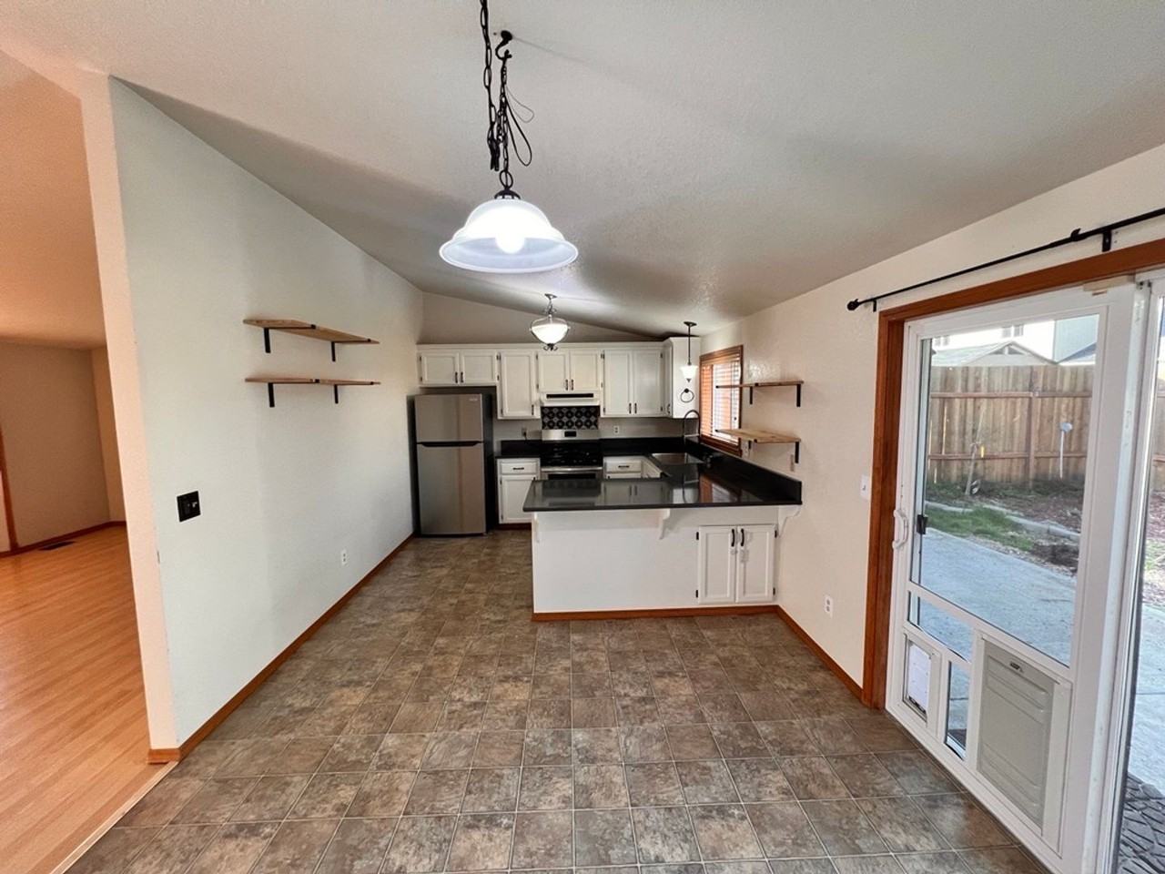 6214 57th Ave Se - Photo 5 of 26