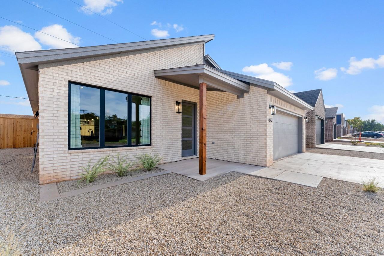 4513 22nd Pl - Photo 2 of 29