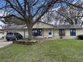 featured image of 3824 Skyview Dr