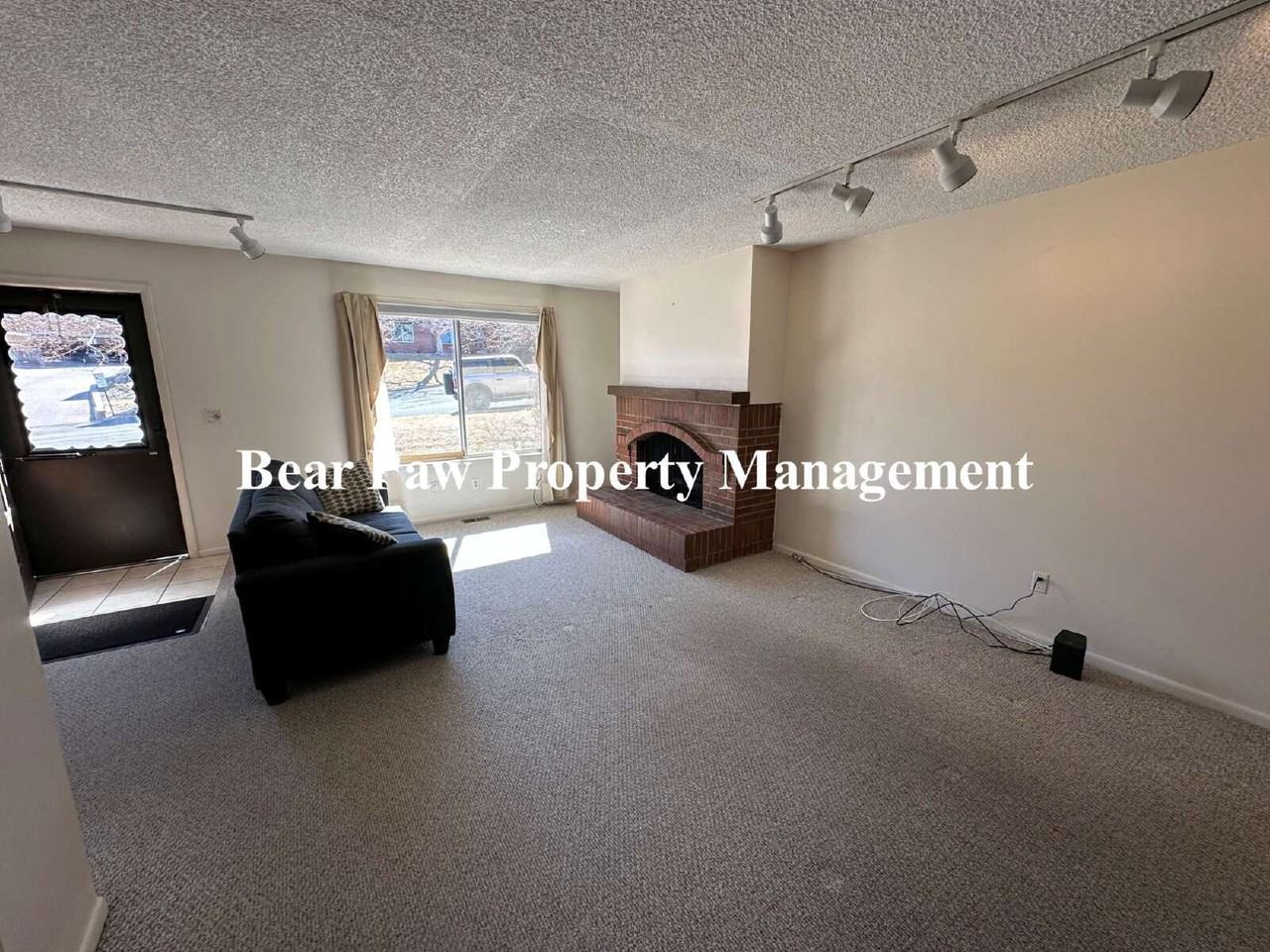 14673 W Ellsworth Ave - Photo 2 of 17