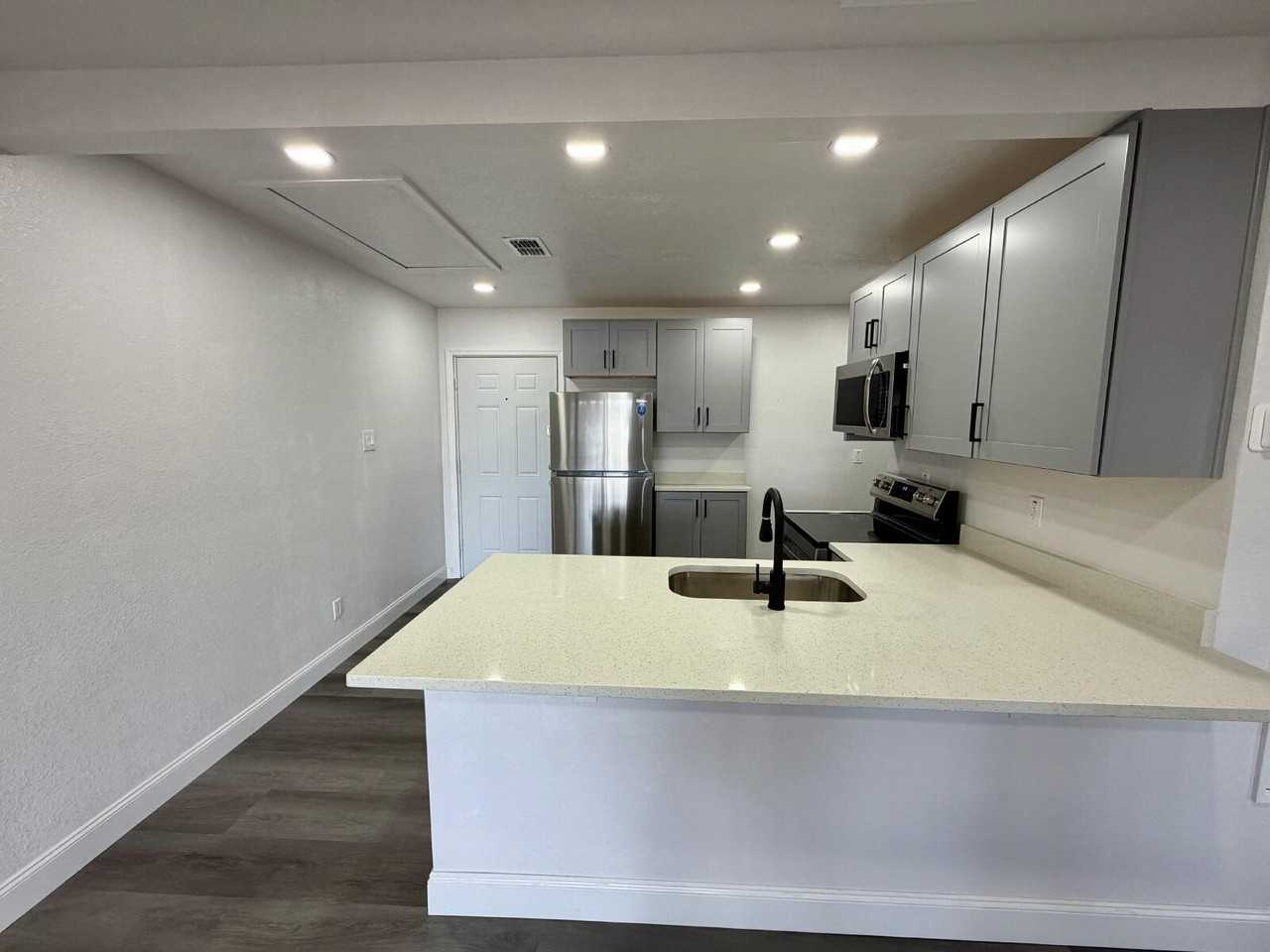 15945 Villa City Rd - Photo 2 of 25