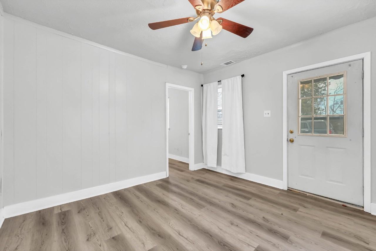 510 Washington Ct - Photo 4 of 23