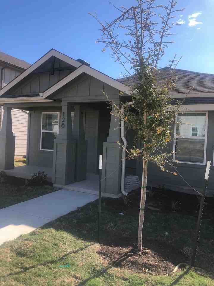 126 Fairmeadow Downs Dr - Photo 2 of 40