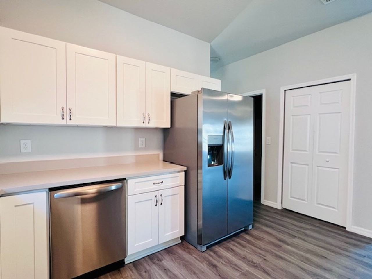 1487 Las Villas Blvd - Photo 5 of 28