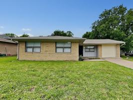 featured image of 2225 Janice St