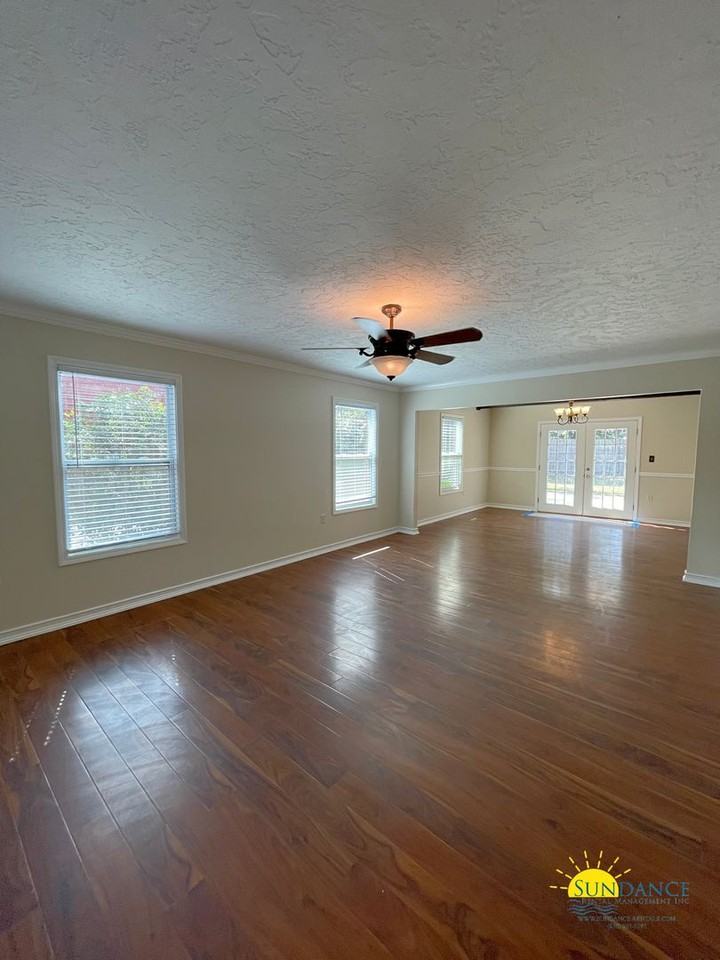 237 Country Club Rd - Photo 6 of 28