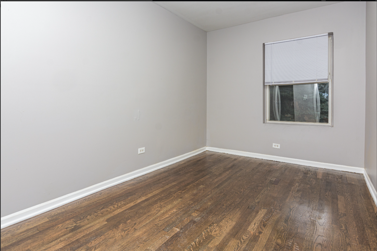 6804 S Perry Ave (NEWEST) - Photo 3 of 10