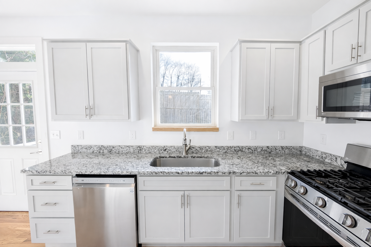 16 Dale St - Photo 6 of 20