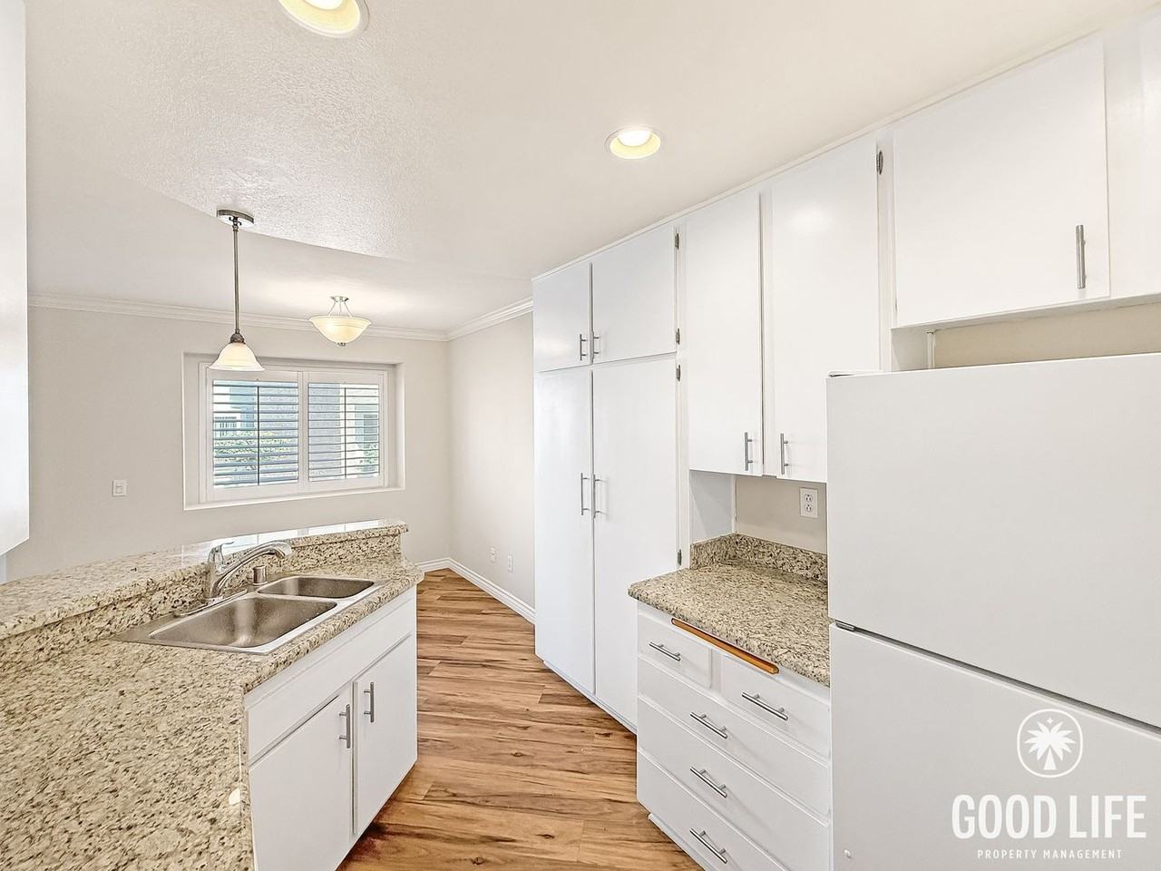 9721 Mesa Springs Way - Photo 5 of 15