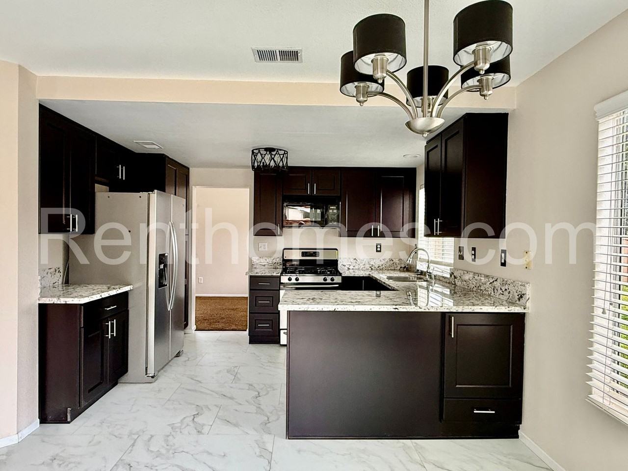 11521 Kirby Pl - Photo 4 of 35