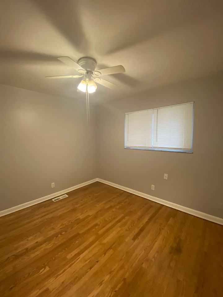 7246 Maeze Ct - Photo 7 of 19