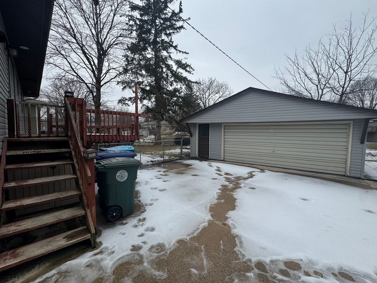 2510 W 9th St - Photo 3 of 20