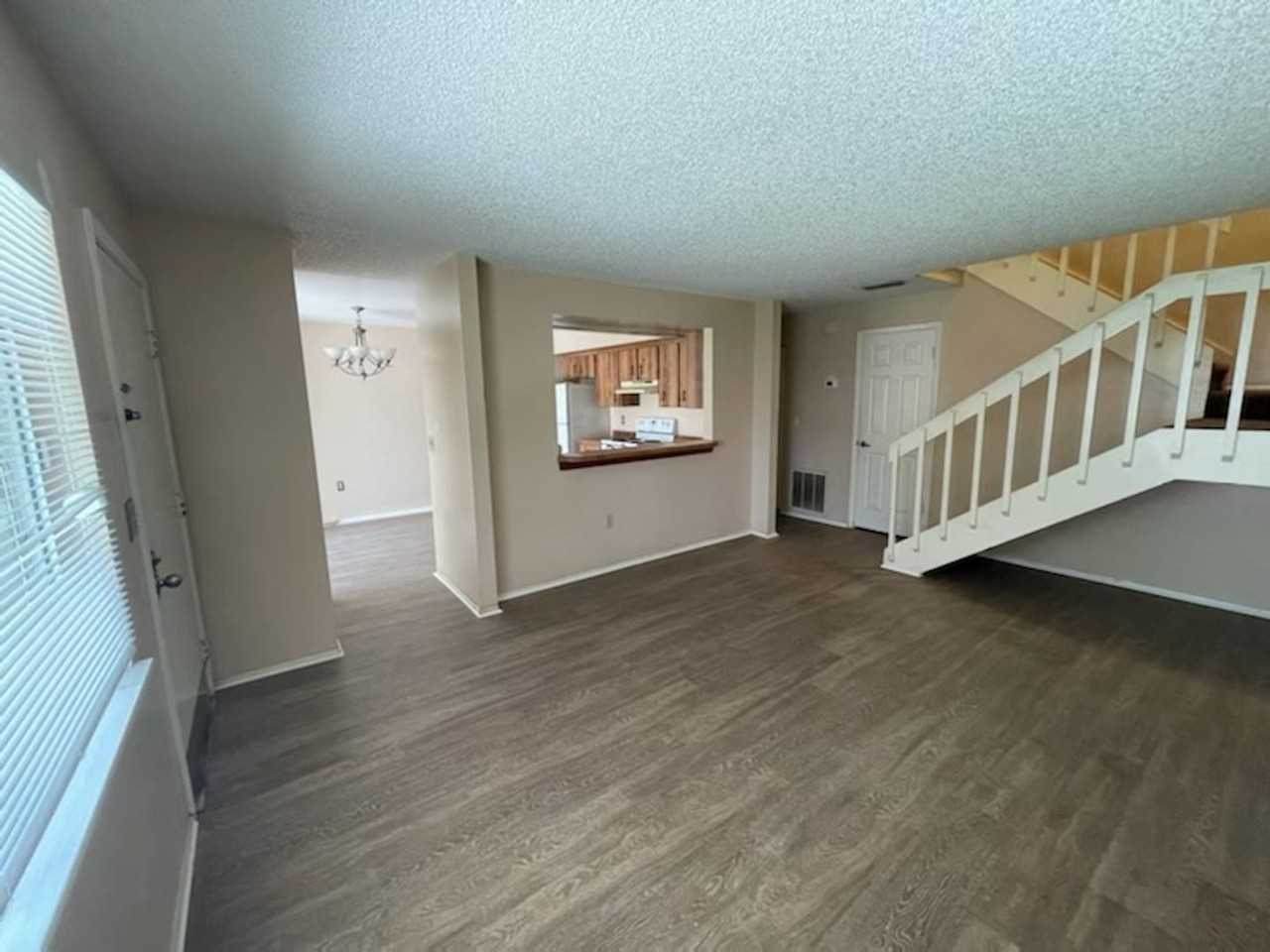 4695 Pheasant Run Dr - Photo 3 of 8