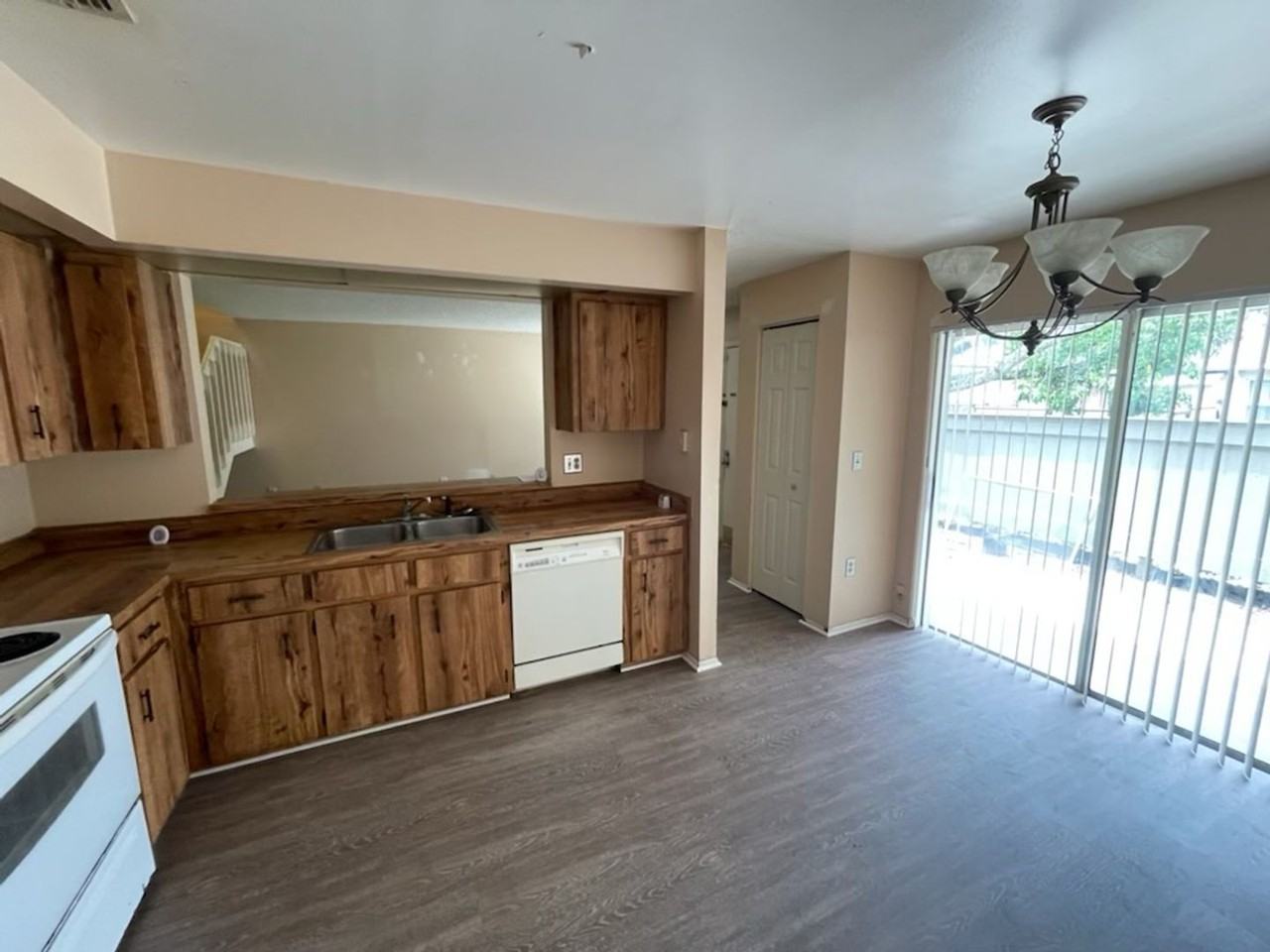 4695 Pheasant Run Dr - Photo 7 of 8