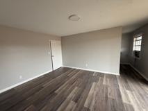 206 Cloverleaf Dr - Photo 1 of 1