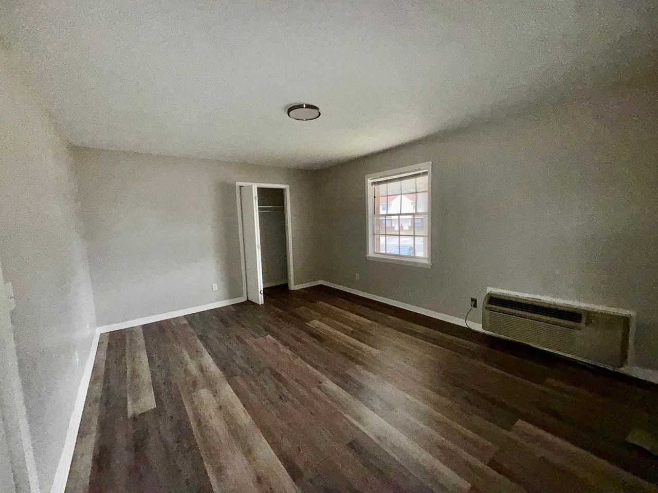 206 Cloverleaf Dr - Photo 6 of 10