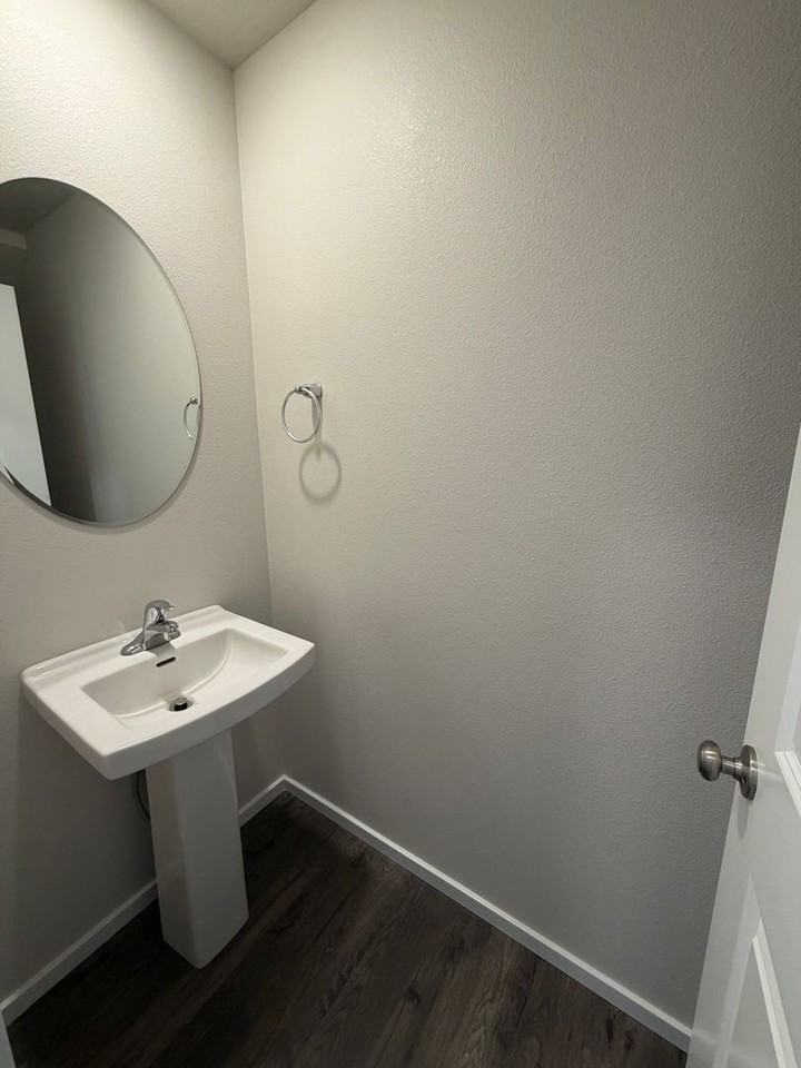 501 S Yolo Pl - Photo 7 of 22