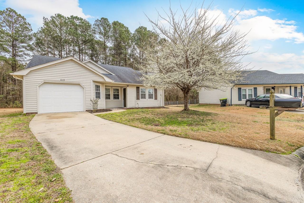 612 Crissy Dr - Photo 3 of 29