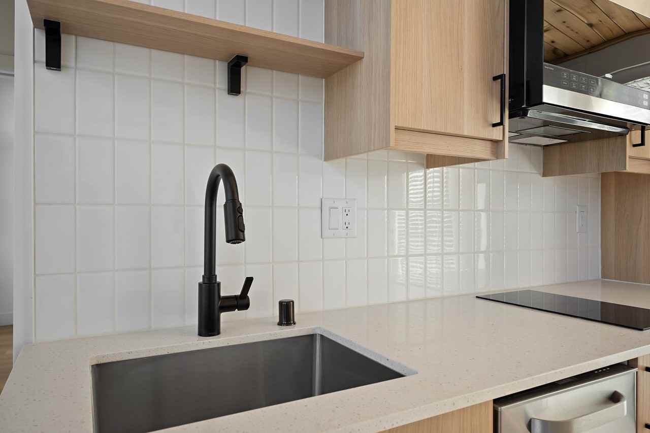 11450 Ne Morris St - Photo 7 of 29