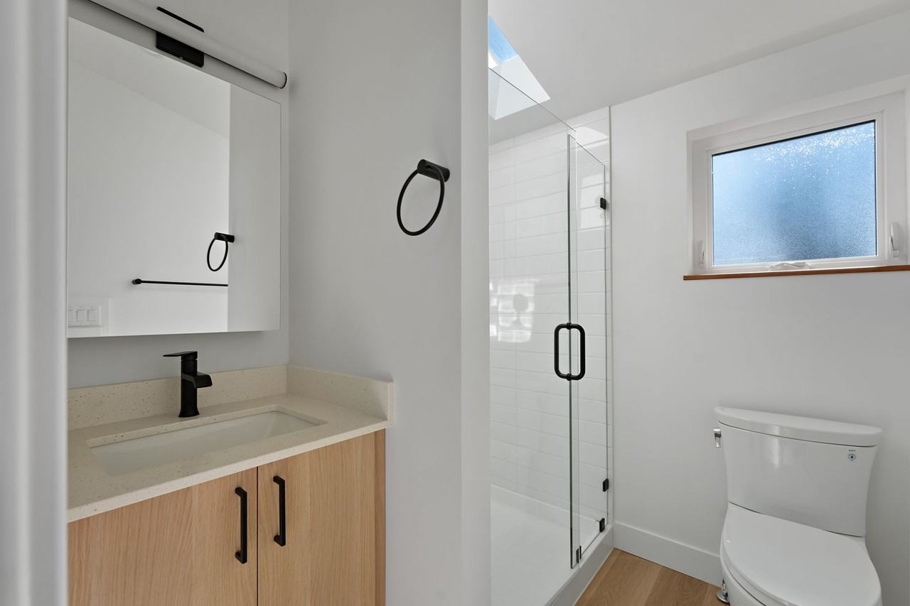 11458 Ne Morris St - Photo 5 of 24