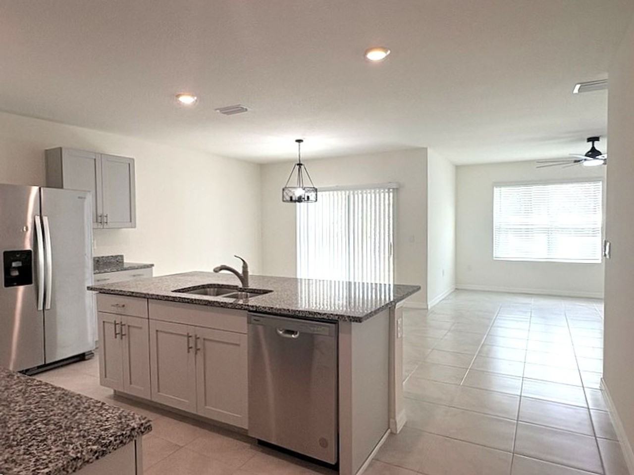 15 Melogold Dr - Photo 2 of 23